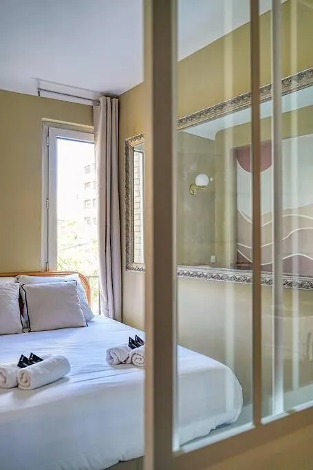 Appartement 2 Chambres Pereire/Arc De Triomphe Paris Apartment